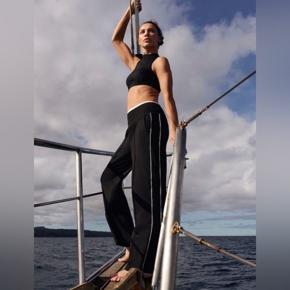 NWT Athleta Venice Track Stripe Wide Leg Pant Size M/P - Picture 2 of 10